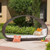 Alora Large 2-Person Abigal Outdoor Wicker Daybed With Aluminum Frame And Cushions (SAK23942)